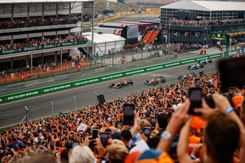 F1 네덜란드 잔드보르트 서킷 독특한 코너와 전략 도전 Pt1 관련 이미지