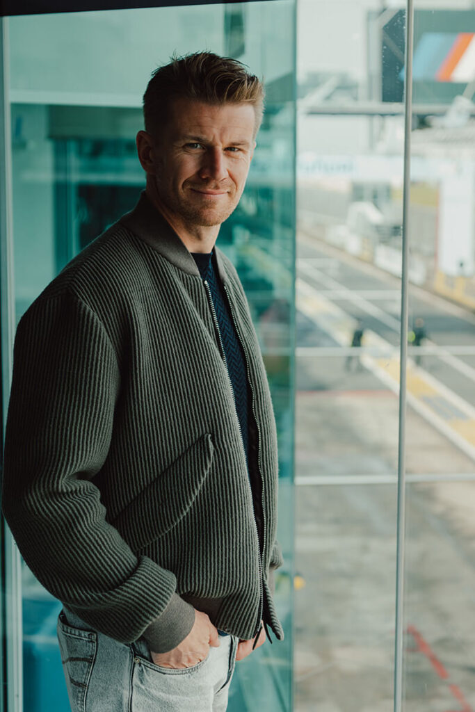 니코 휠켄베르크, 가장 늦게 피어난 첫 포디움 관련 이미지